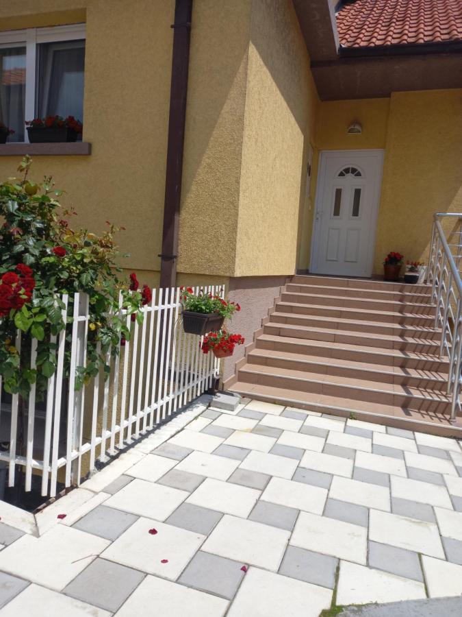 Leda Apartmani Smederevo Exterior foto